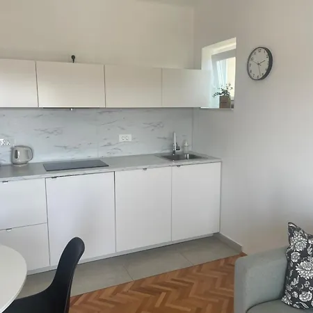 Laganini Apartman Rab Rab Town Exterior photo